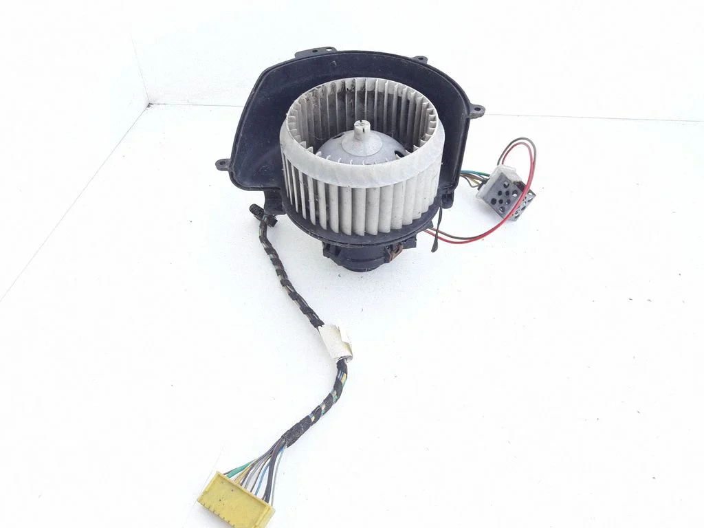 Front door blower motor – Opel Astra G (1998-2009)
