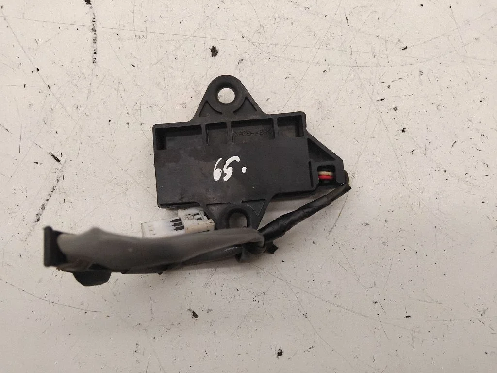 Antenas vadības bloks MN141593