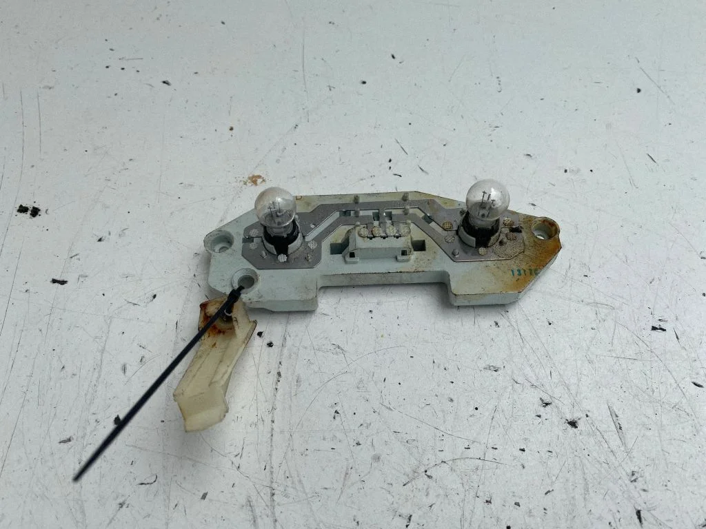 Pokrywa oprawki lampy tylnej – Mercedes-Benz Klasa E W211 (2002-2009)