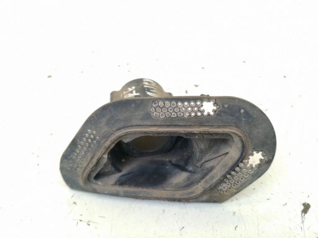 Headlight washer nozzle holder – Opel Insignia A (2008-2017)