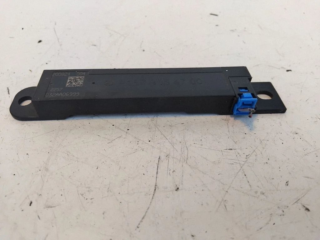 Bezatslēgas sistēmas antena A1679054700