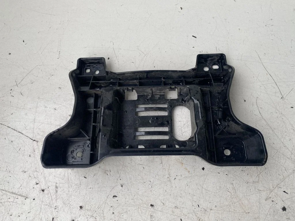Distronic sensor bracket – Skoda Enyaq iV (2020-)