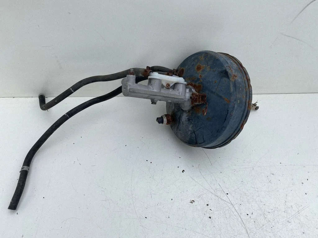 Brake booster – Toyota Previa (XR30, XR40) II (2000-2006)