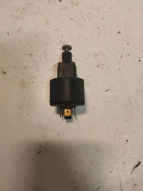 Brake pedal sensor switch 90132299