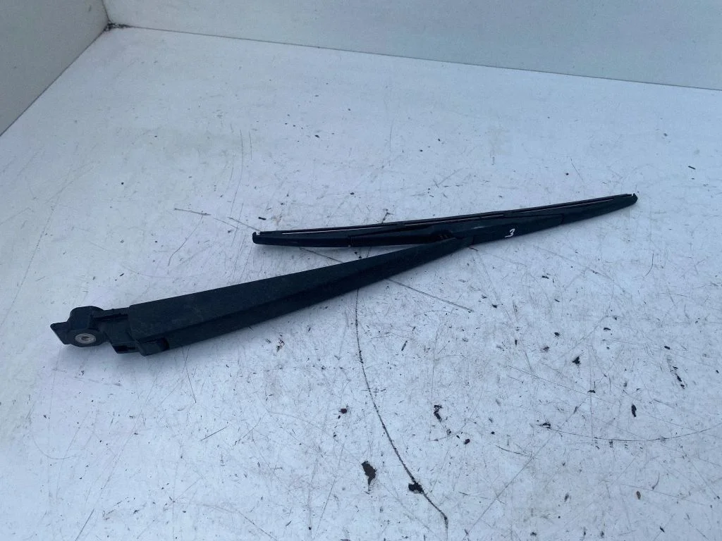 Aizmugurējā stikla tīrītāja svira 08872