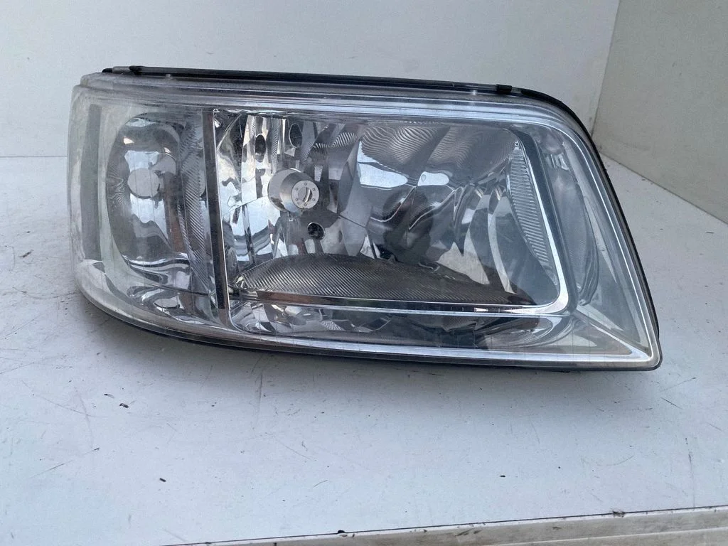 Headlight/headlamp – Volkswagen Transporter - Caravelle T4 (1991-2003)
