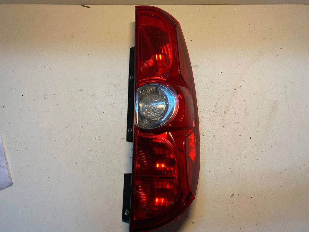 Tagatuli keres 20570748 – Fiat Doblo (2010-2022)