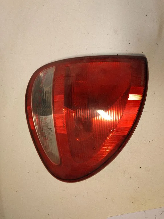 Tagatuli keres – Chrysler Town & Country IV (2001-2007)