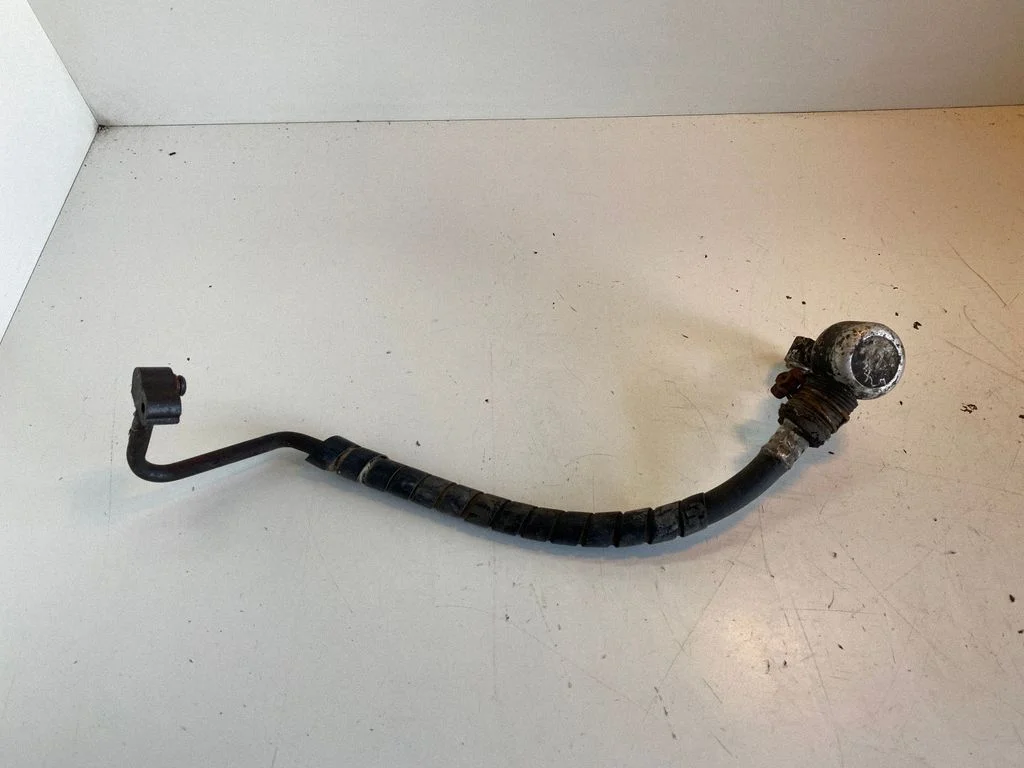Air conditioning (A/C) pipe/hose