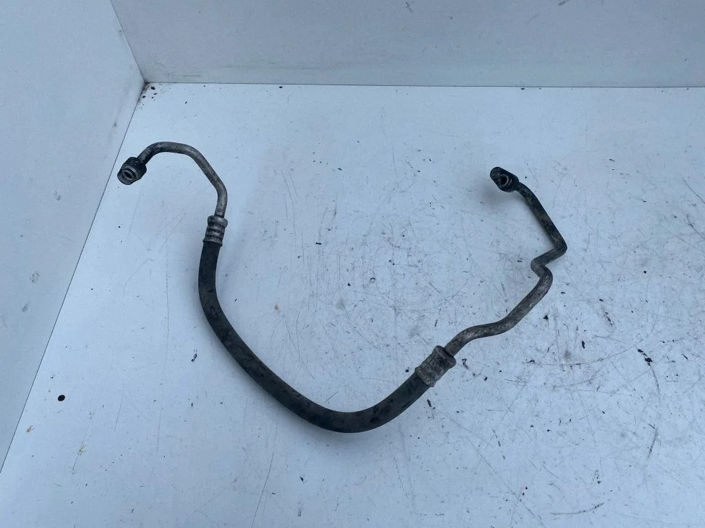 Air conditioning (A/C) pipe/hose