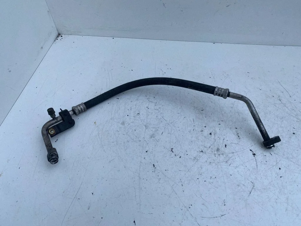 Air conditioning (A/C) pipe/hose
