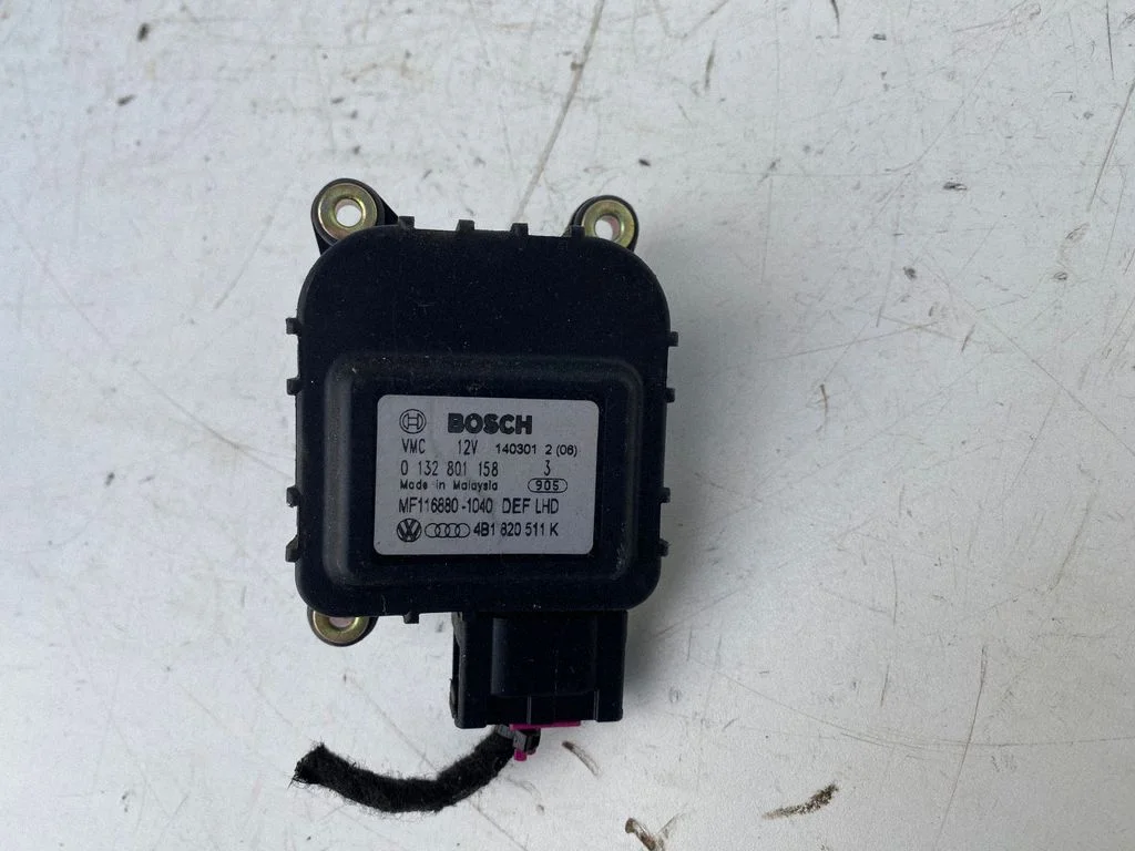 Air flap motor/actuator – Audi A6 Allroad C5 (1999-2005)