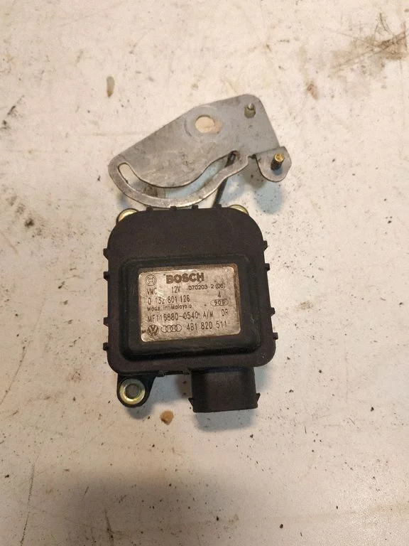 Air flap motor/actuator 4B1820511