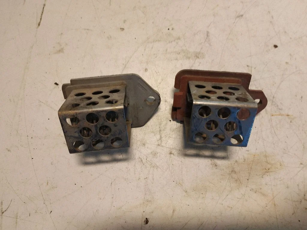 Heater blower motor/fan resistor 9641212580