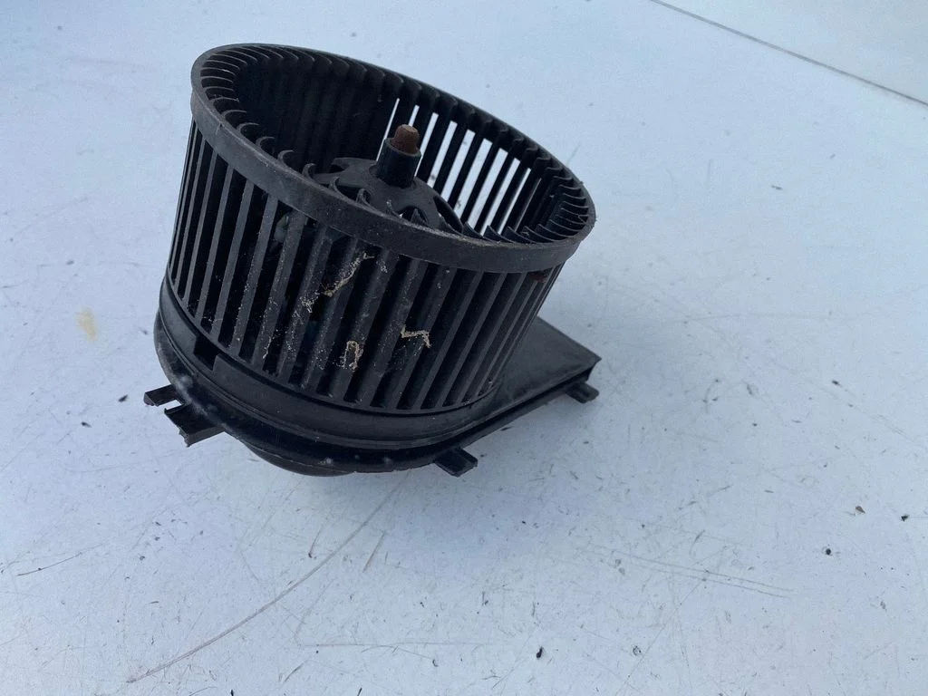 Krāsniņas ventilators/pūtējs