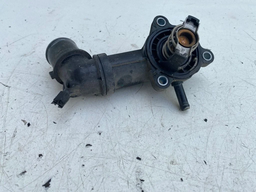 Thermostat/thermostat housing 0705543A