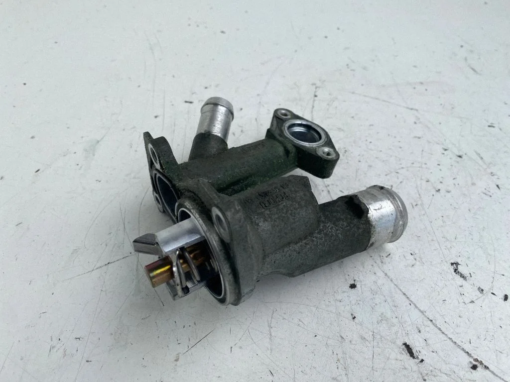 Thermostat/thermostat housing BM5G9K478AB