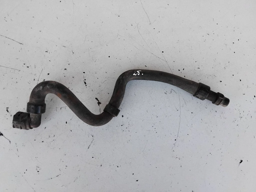Engine coolant pipe/hose 13220138