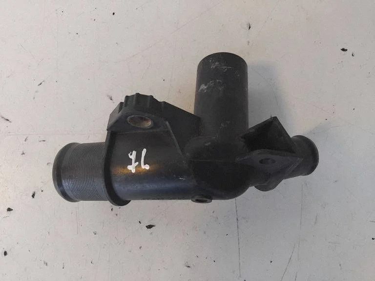 Engine coolant pipe/hose – Peugeot 3008 I (2008-2015)