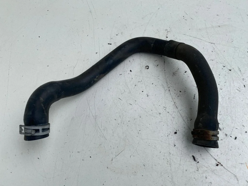 Engine coolant pipe/hose BM5G6758AD
