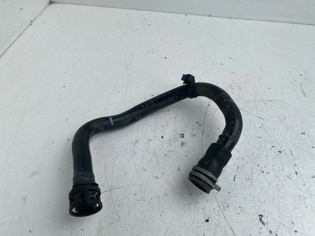 Engine coolant pipe/hose BG9G6A886AA
