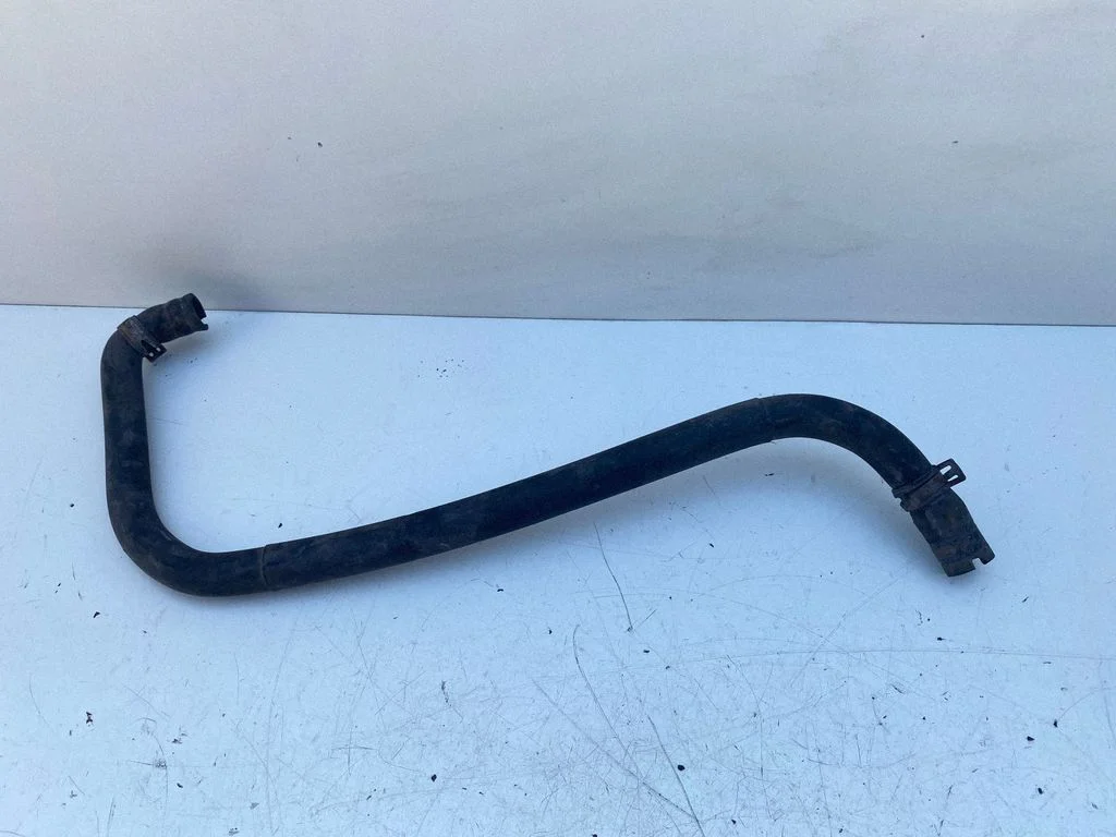 Motora dzesēšanas caurule (-es)/šļūtene (-es)
