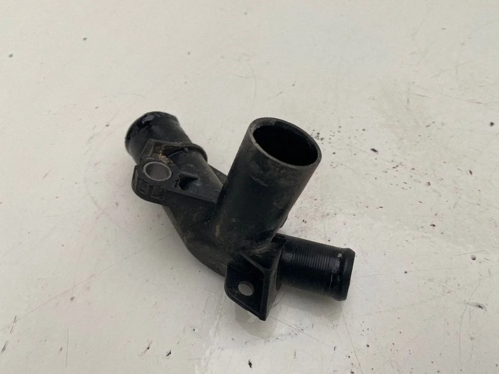 Engine coolant pipe/hose – Volvo V40 (2012-2019)