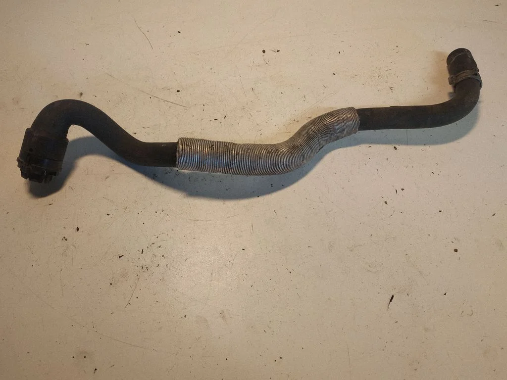 Engine coolant pipe/hose 9157155