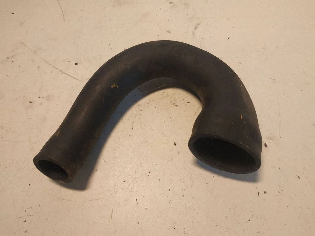 Engine coolant pipe/hose NOCODE