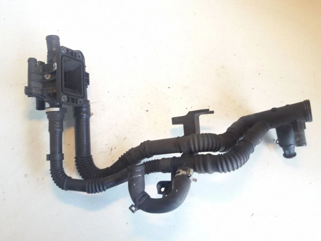 Engine coolant pipe/hose – Volvo V50 (2004-2007)