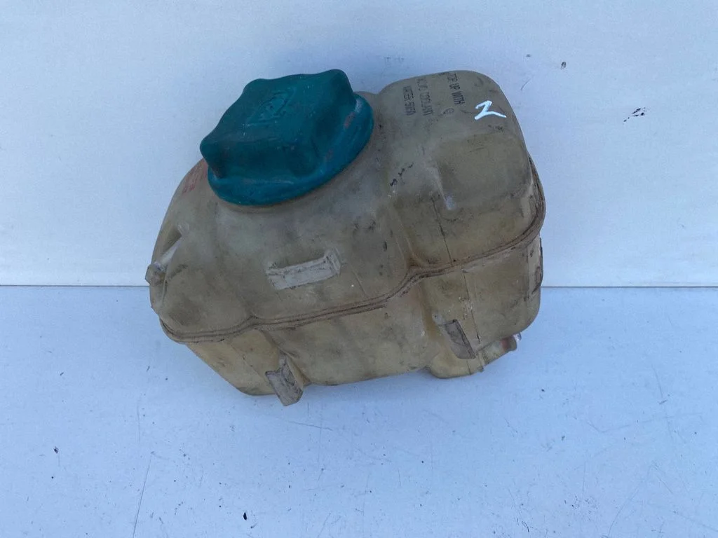 Coolant expansion tank/reservoir – Volvo S80 (1999-2003)