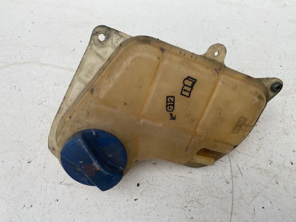 Coolant expansion tank/reservoir 8D0121403L