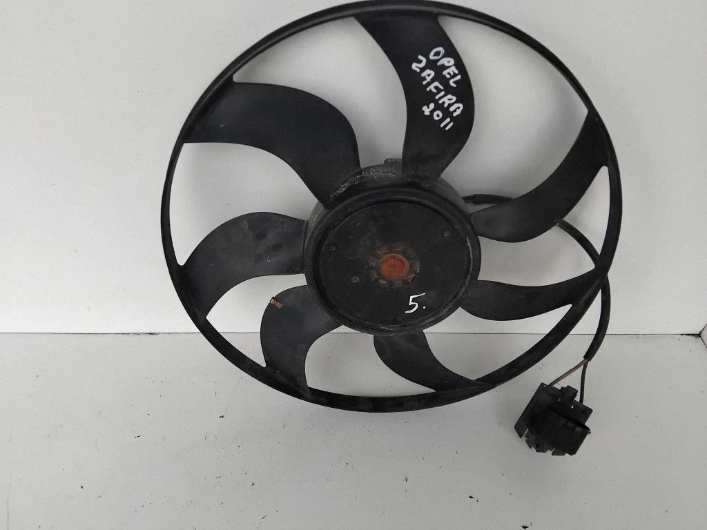 Elektriskais radiatora ventilators 0130303345