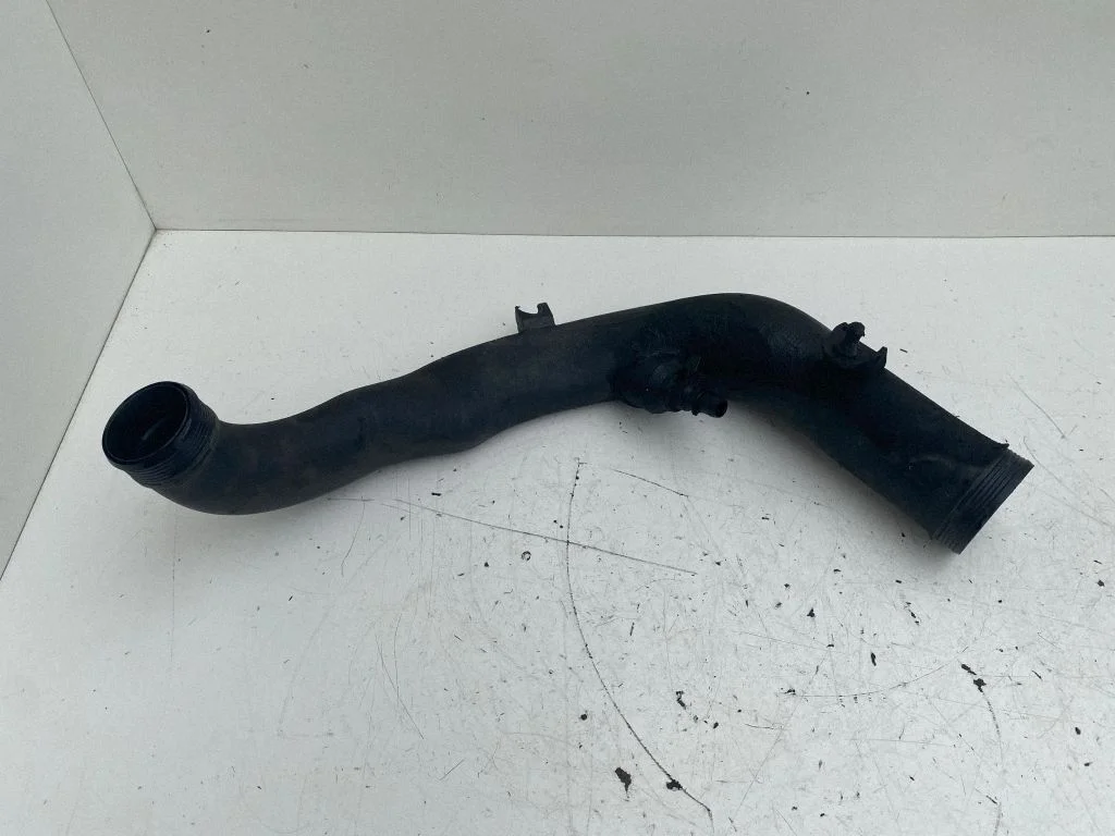 Intercooler hose/pipe – Volvo V70 (2008-2013)