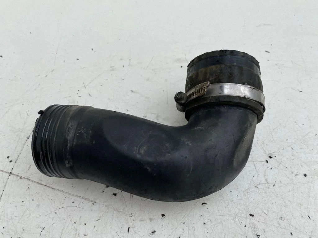 Intercooler hose/pipe – Volvo V70 (2008-2013)