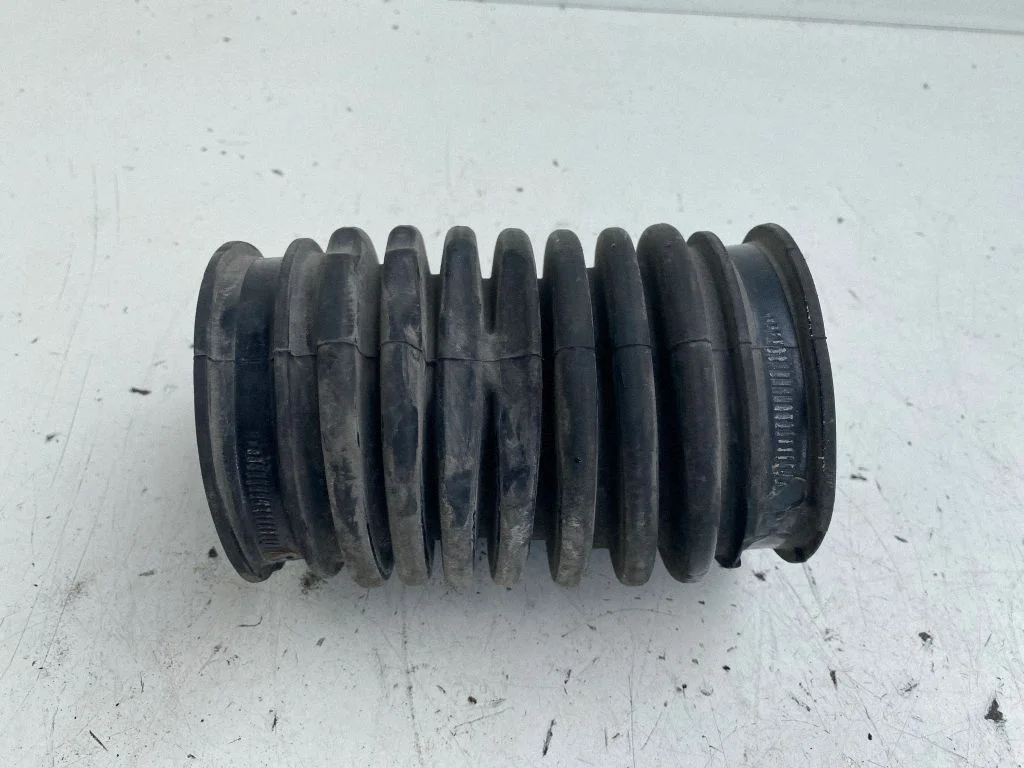 Intercooler hose/pipe