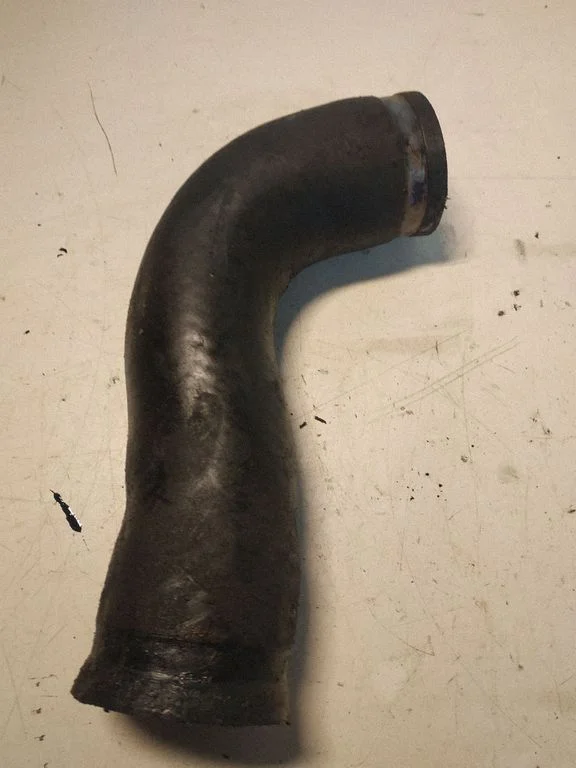 Intercooler hose/pipe