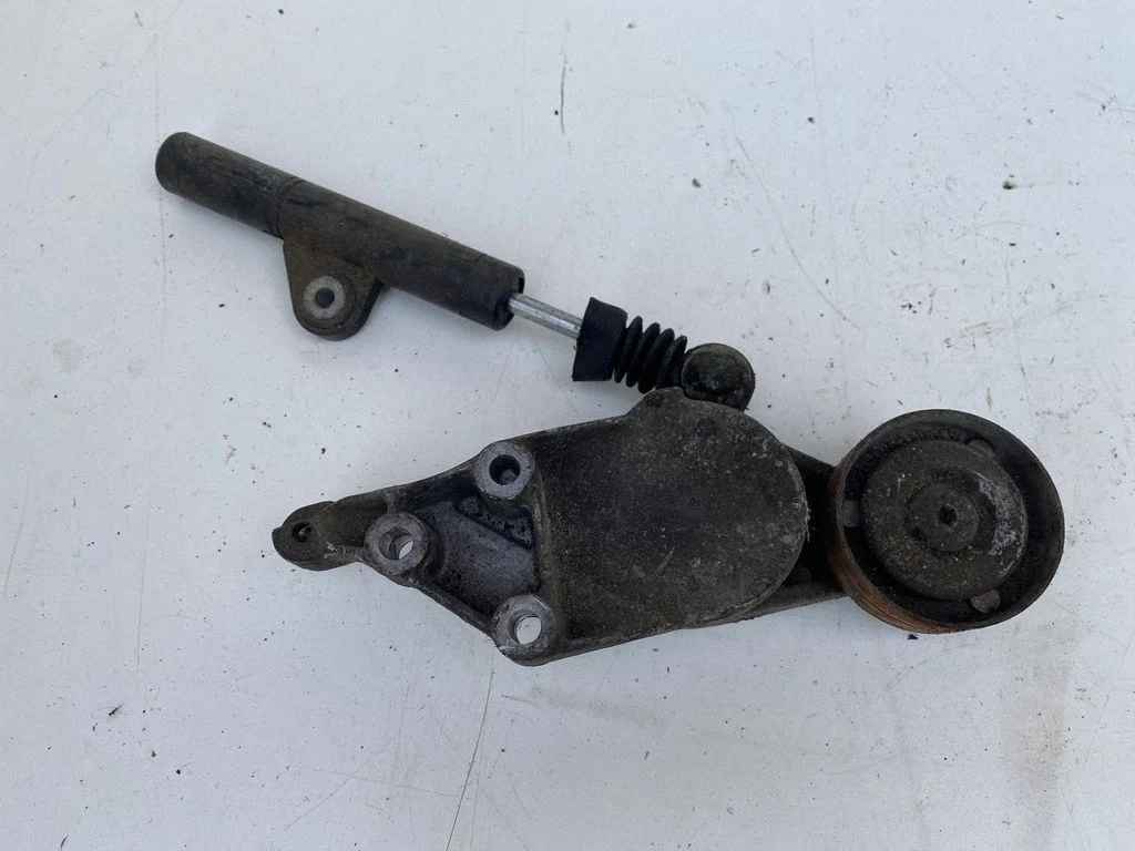 Generator/alternator belt tensioner – Skoda Octavia Mk1 (1U) (1996-2004)
