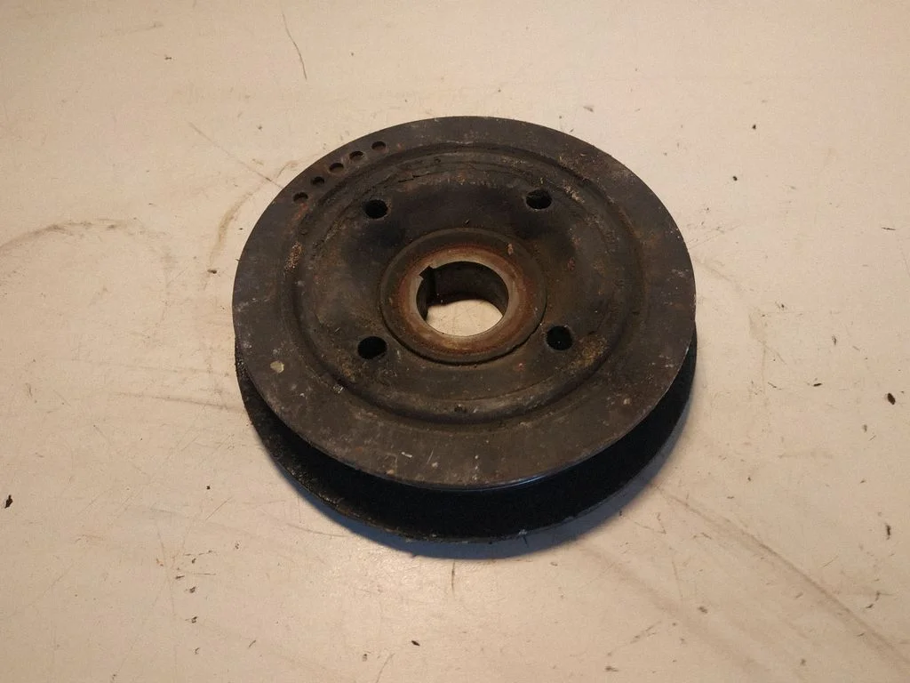 Crankshaft pulley 90528648