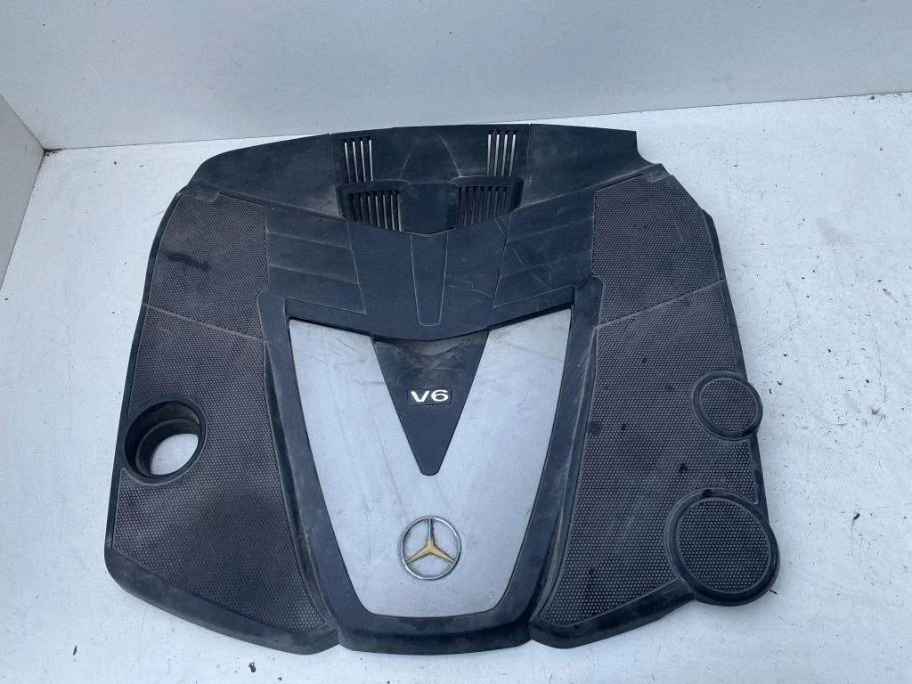 Engine cover (trim) A6420100167