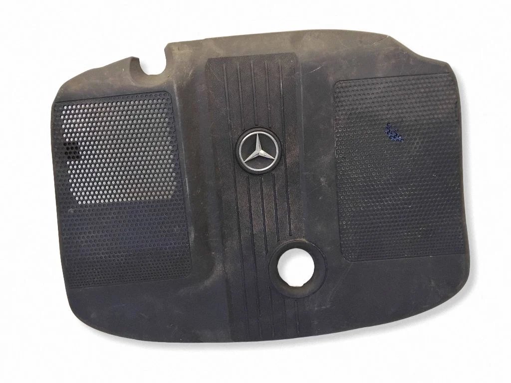 Dzinēja pārsegs (apdare) – Mercedes-Benz C klase AMG W204 (2007-2014)