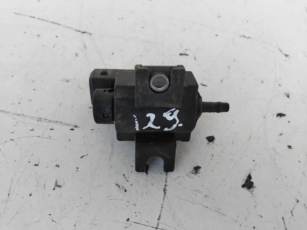 Turbo solenoid valve – Toyota Avensis T250 (2006-2009)