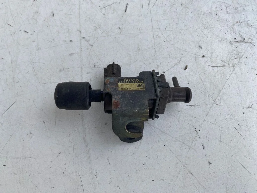 Turbo solenoid valve – Toyota Avensis T220 (2000-2003)