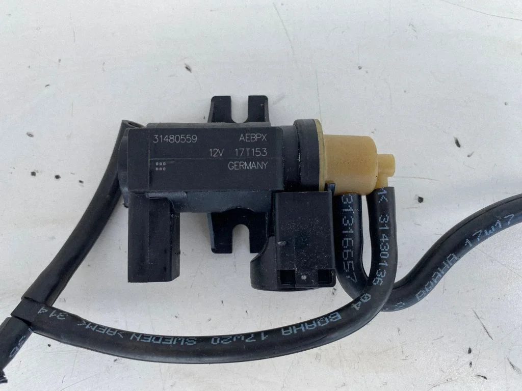 Zawór elektromagnetyczny turbo 31480559