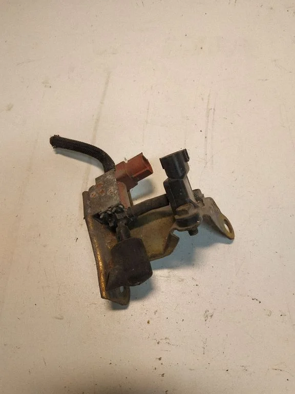Air pressure sensor – Toyota Matrix (E130) (2001-2008)