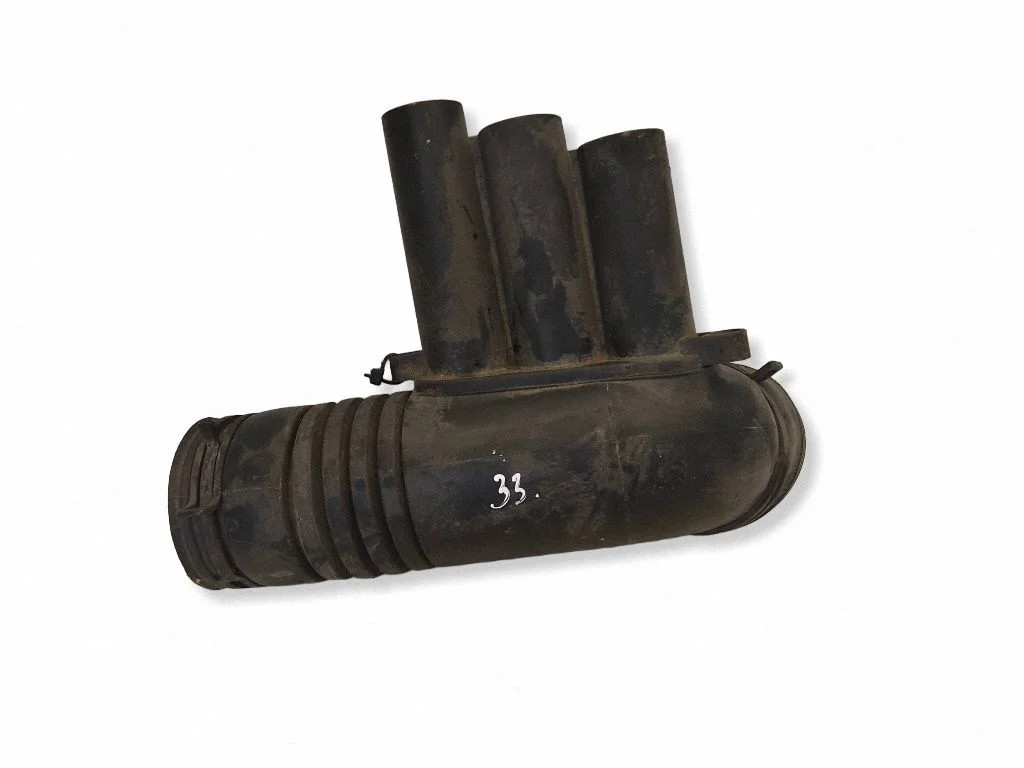 Air intake duct part 04E129651C