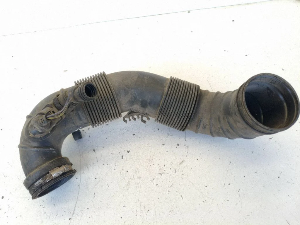 Gaisa ieplūdes kanāla detaļa (-as) – Volkswagen Crafter (2006-2016)