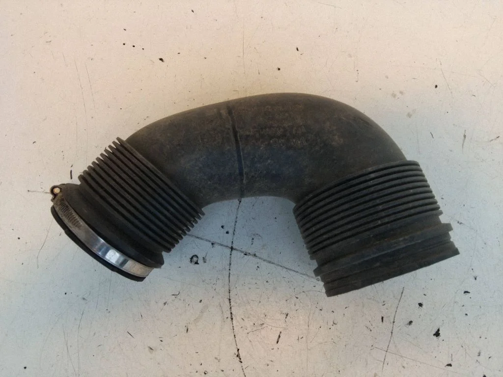 Air intake duct part – Audi Q7 4M (2015-)