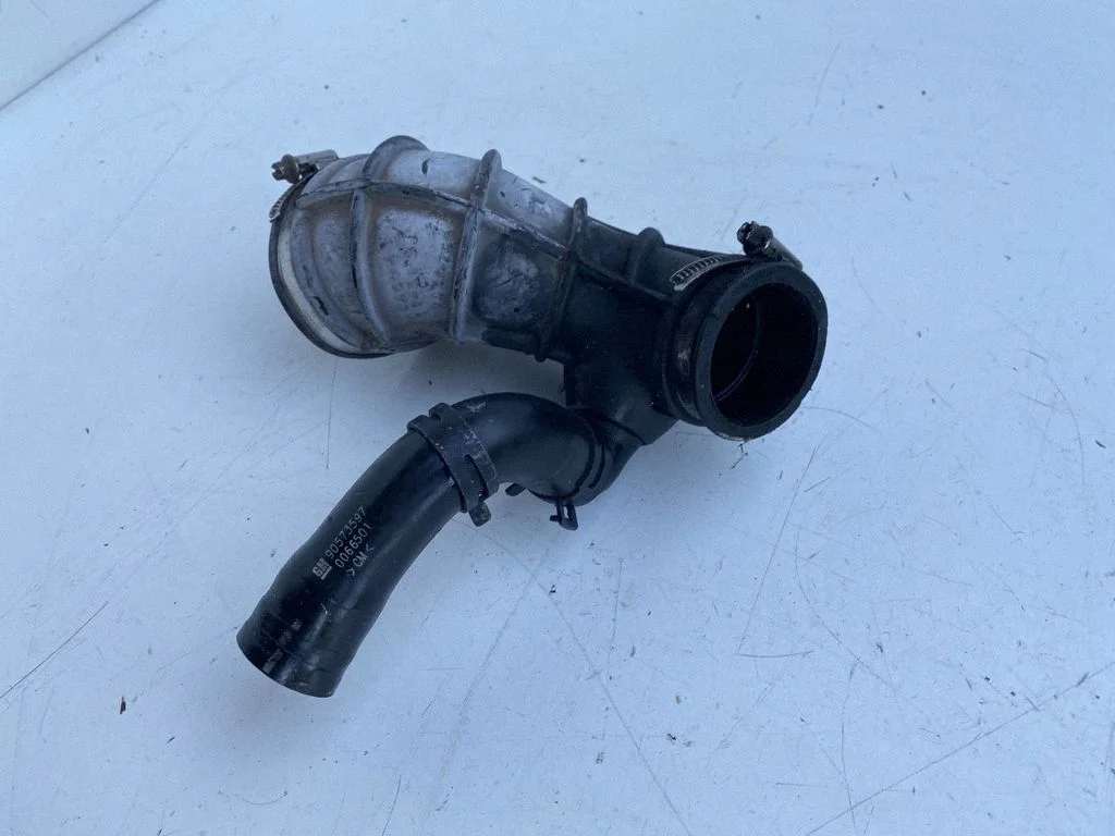 Turbo õhu sisselasketoru/ -voolik 90530763