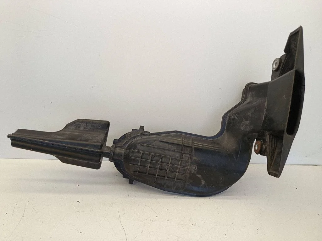 Air intake duct part – Mazda CX-5 (2012-2017)